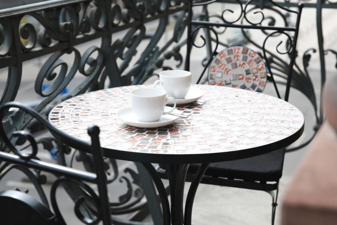 Palais Passy~Design Suite Mit Ausblick Im Zentrum Wiesbaden Ngoại thất bức ảnh